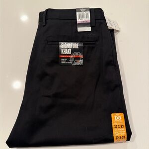 NWT Dockers Mens D3 Classic Fit Flat Front Black Signature Pants 32x32